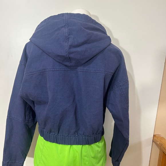 NWT FOREVER 21 CROPPED HOODED DENIM JACKET ZIPPER POCKETS DARK PURPLE SIZE SMALL - Picture 5 of 7